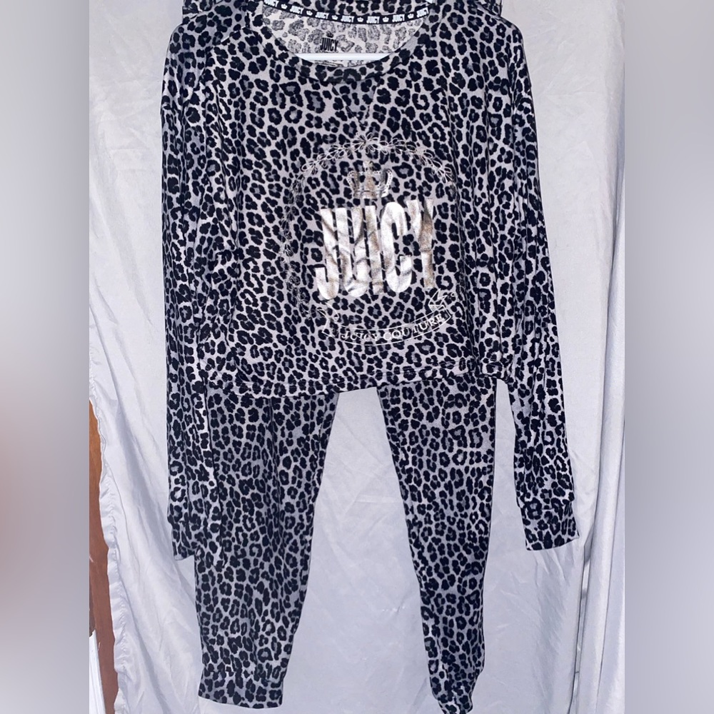 JUICY COUTURE sleepwear set